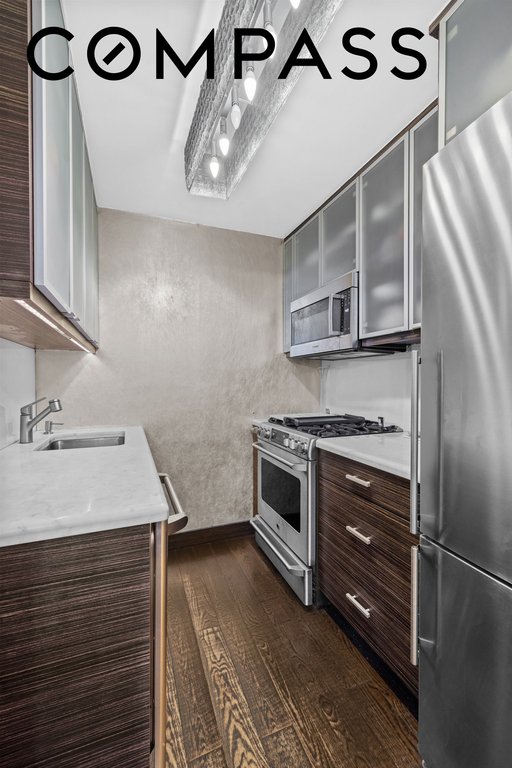 301 East 62nd Street, Unit 2B photo 5