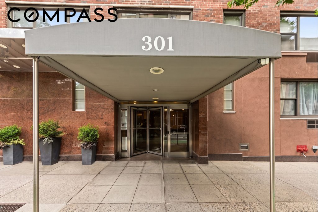301 East 62nd Street, Unit 2B photo 13