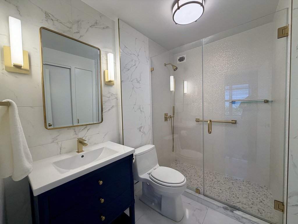 150 East 61st Street, Unit 7K photo 3