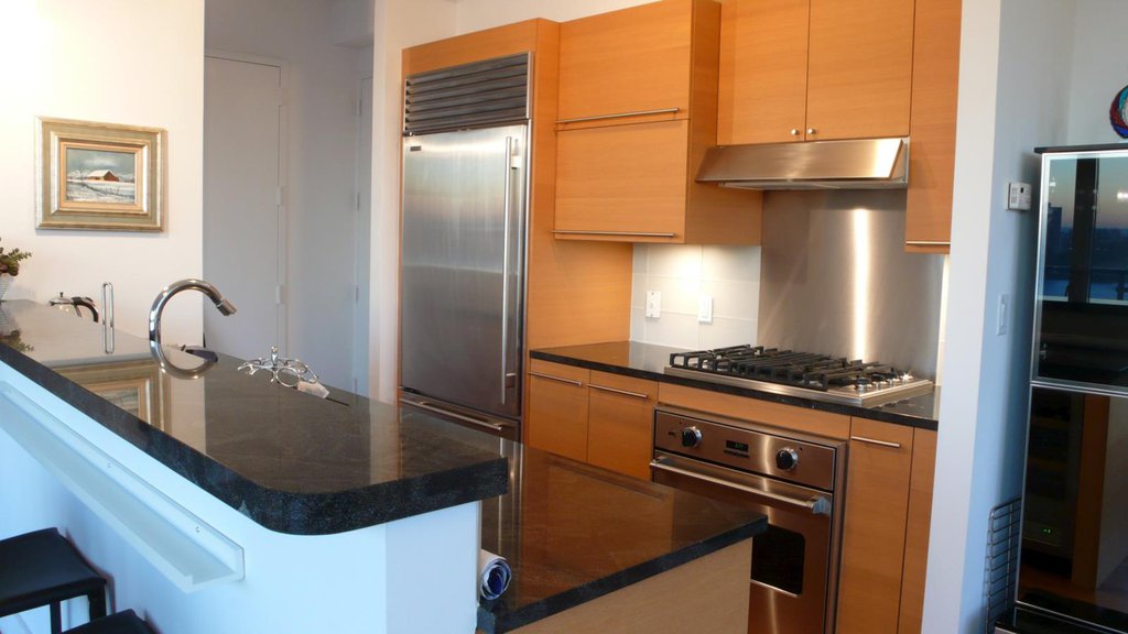 10 West End Avenue, Unit 27C photo 3