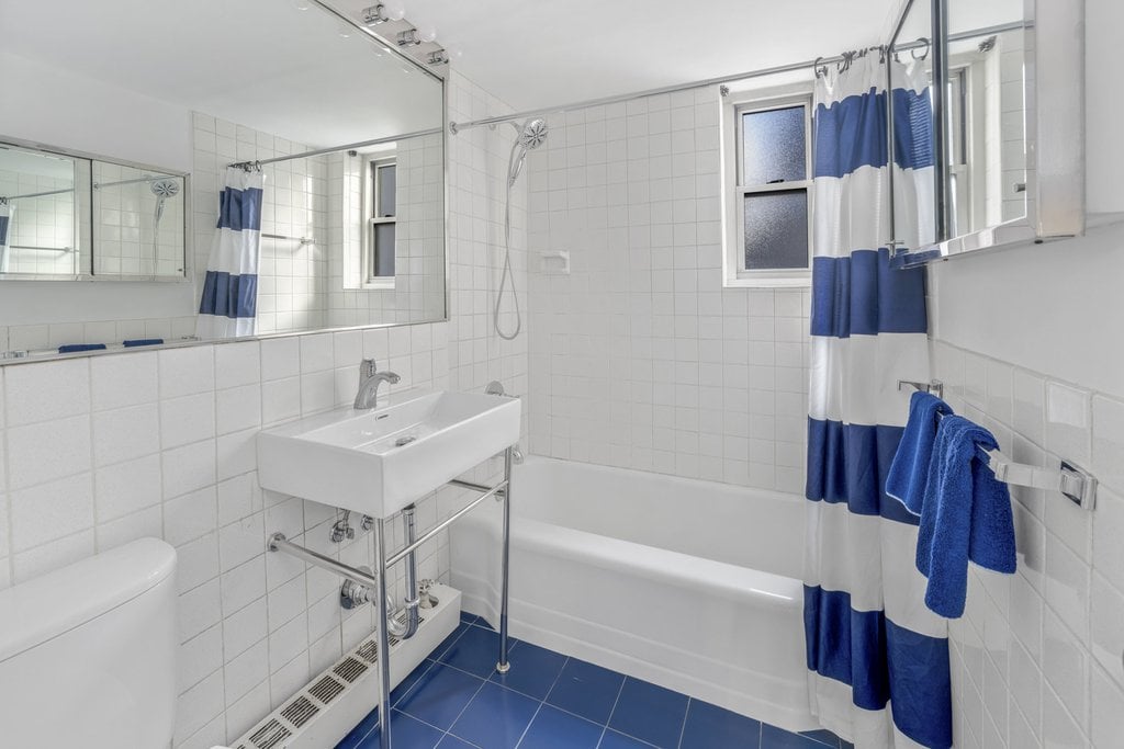100 West 57th Street, Unit 21B photo 5