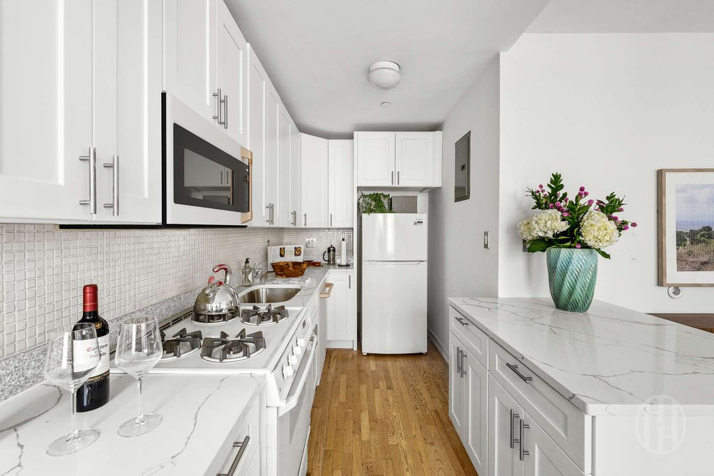 407 East 12th Street, Unit 4FNE photo 5