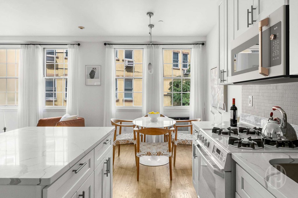 407 East 12th Street, Unit 4FNE photo 6