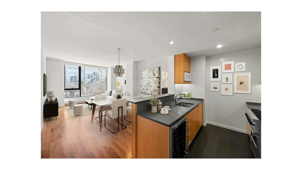 255 Hudson Street, Unit 5A