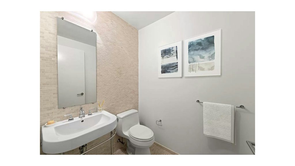 255 Hudson Street, Unit 5A photo 5