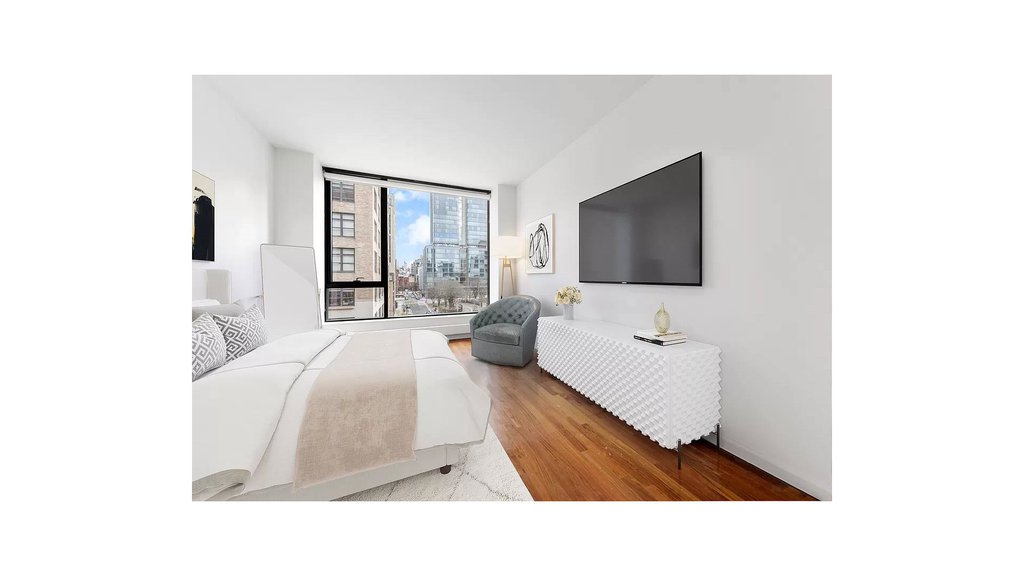 255 Hudson Street, Unit 5A photo 6