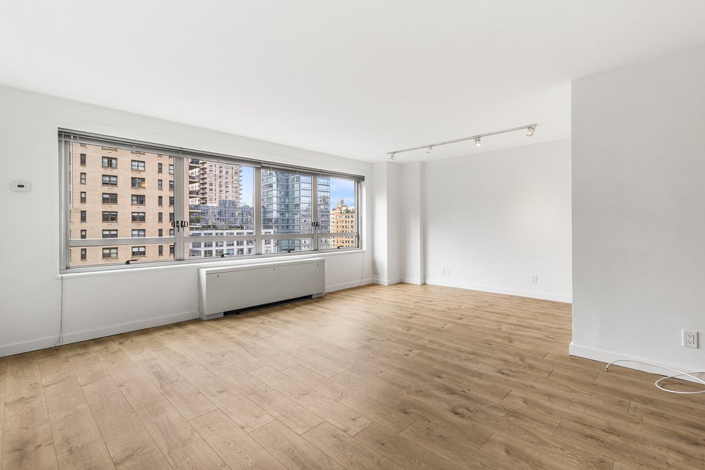 170 West End Avenue, Unit 15L
