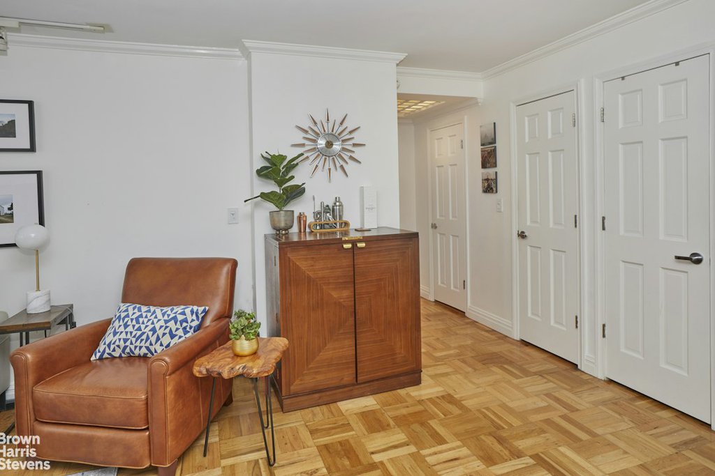 301 East 69th Street, Unit 3F photo 4