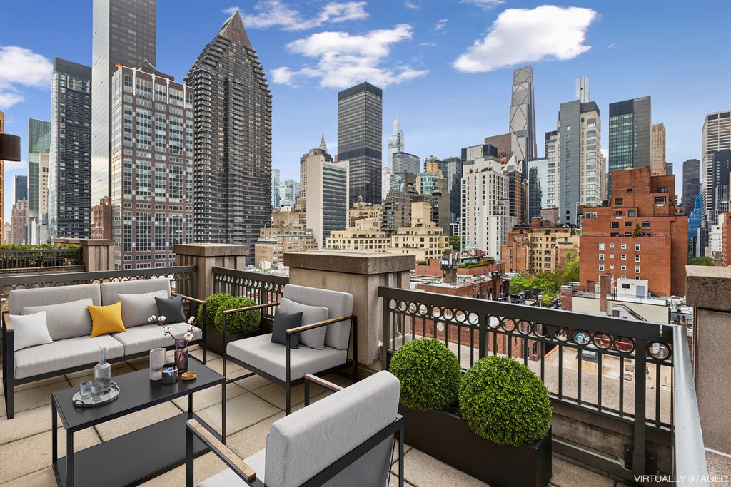 400 East 51st Street, Unit 9A photo 3
