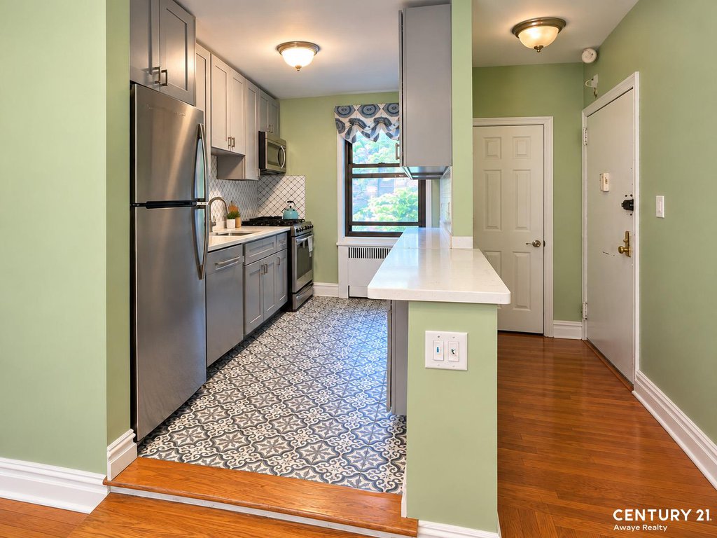 125 Ocean Avenue, Unit 5D photo 3