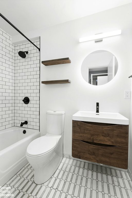 165 West 66th Street, Unit 20F photo 6