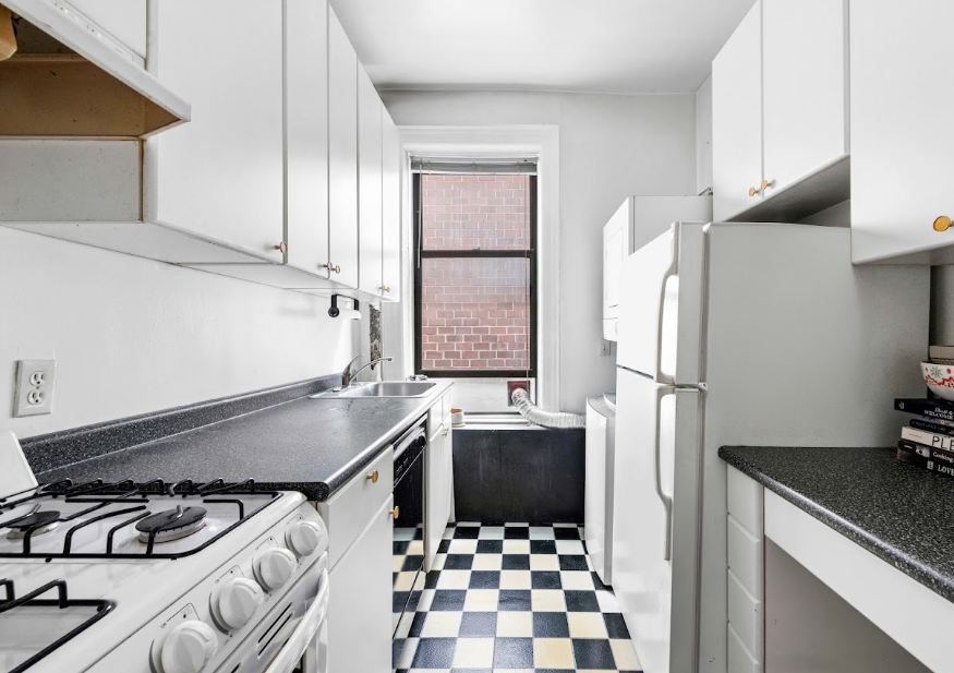 10 West 93rd Street, Unit 6C photo 4