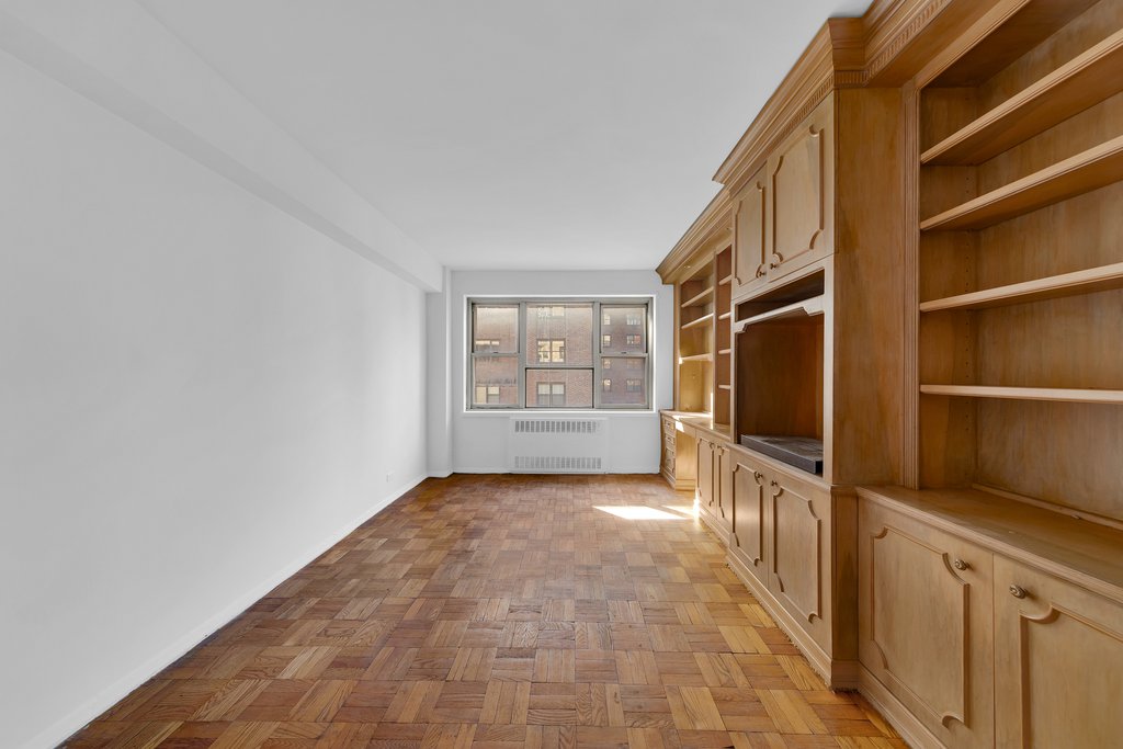 415 East 52nd Street, Unit 8DA photo 9