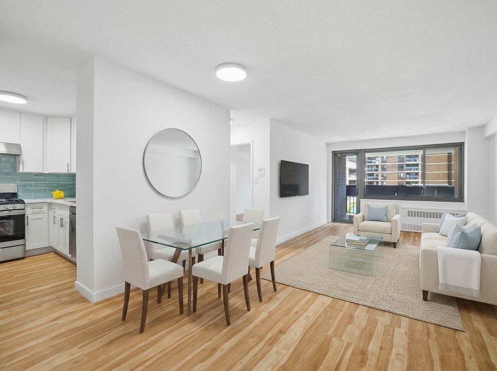77 Fulton Street, Unit 4N photo 2
