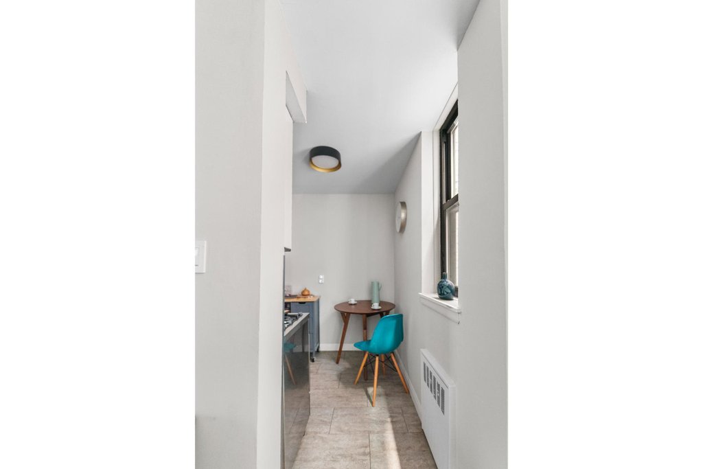 126 Riverside Drive, Unit 4B photo 10