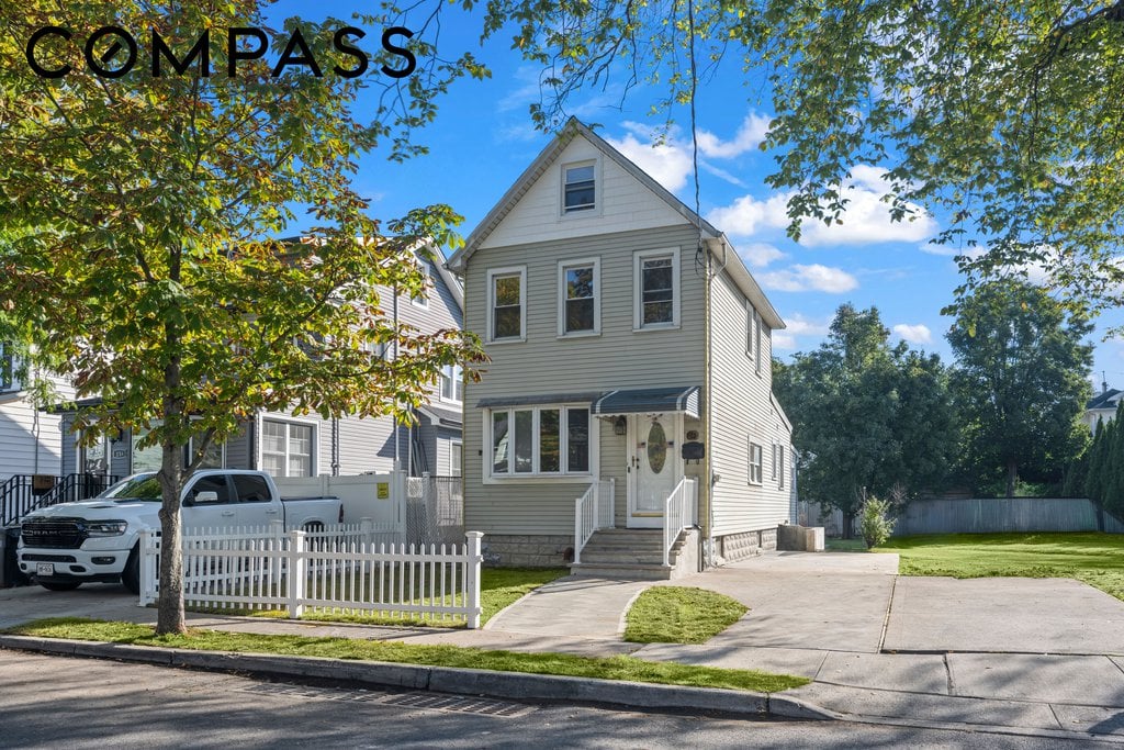 241 Simonson Avenue – For Sale