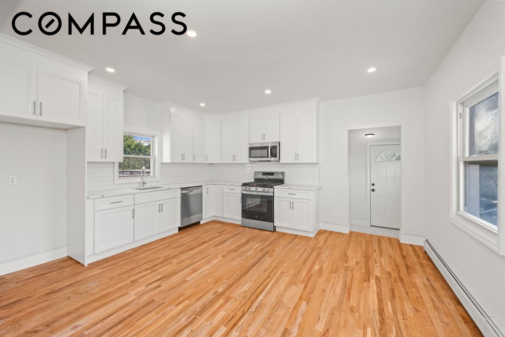 241 Simonson Avenue – For Sale photo 9