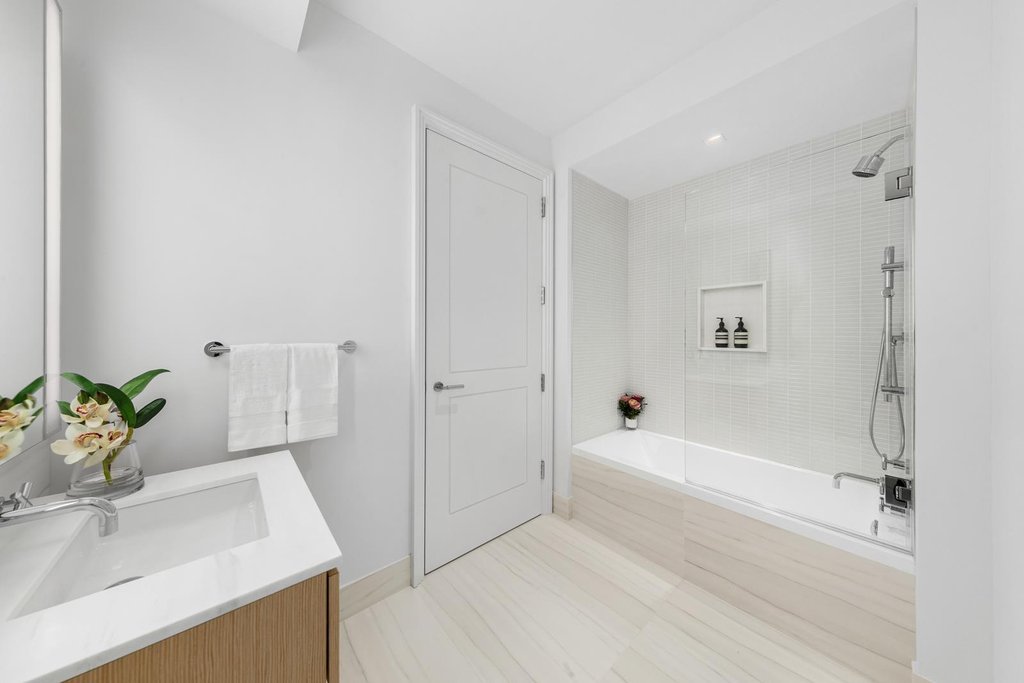 1 Wall Street, Unit 1908 photo 8