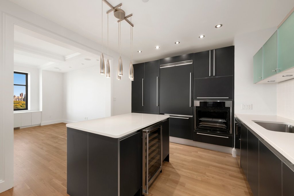 110 Central Park South, Unit 18A photo 11