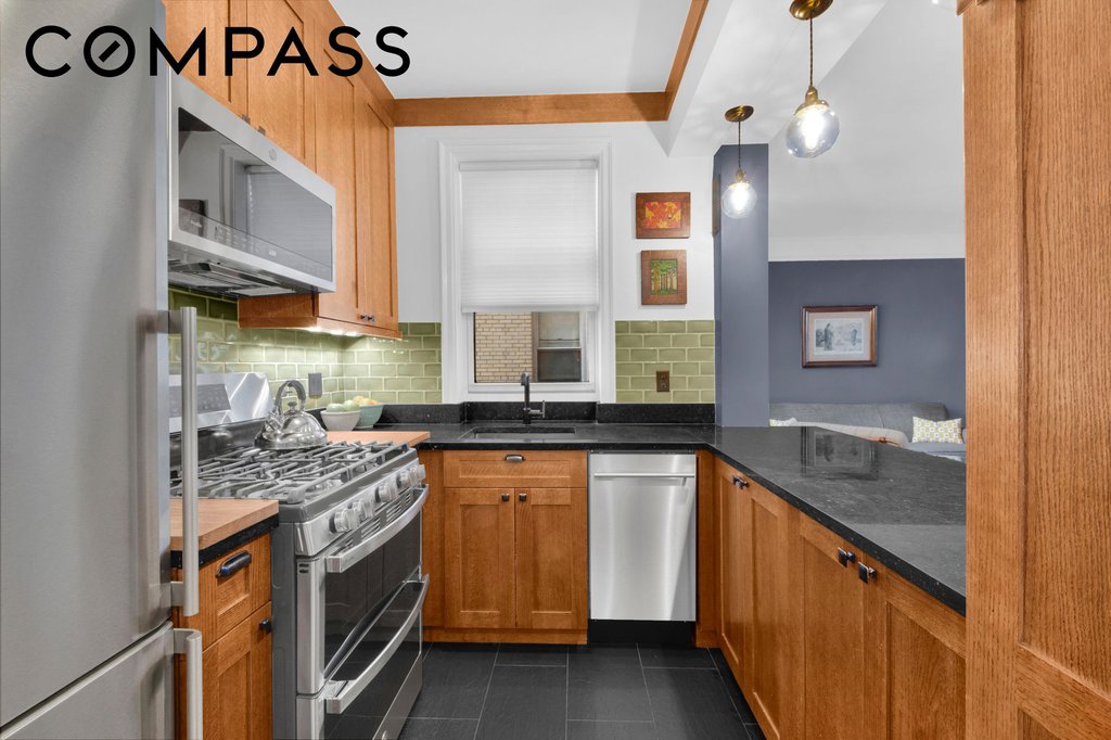 680 West 204th Street, Unit 3G photo 6