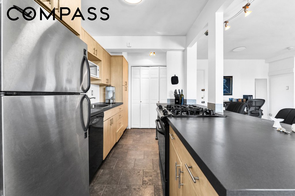 5425 Valles Avenue, Unit 5G photo 5