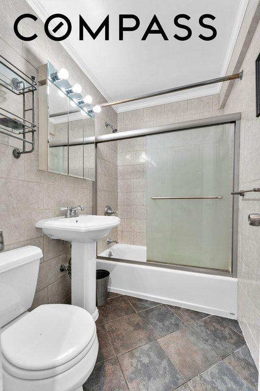 5425 Valles Avenue, Unit 5G photo 9