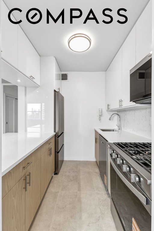 400 East 54th Street, Unit 24E photo 8