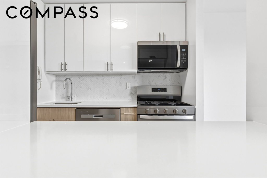 400 East 54th Street, Unit 24E photo 9