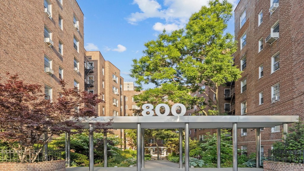 800 Grand concourse, Unit 1CN photo 16