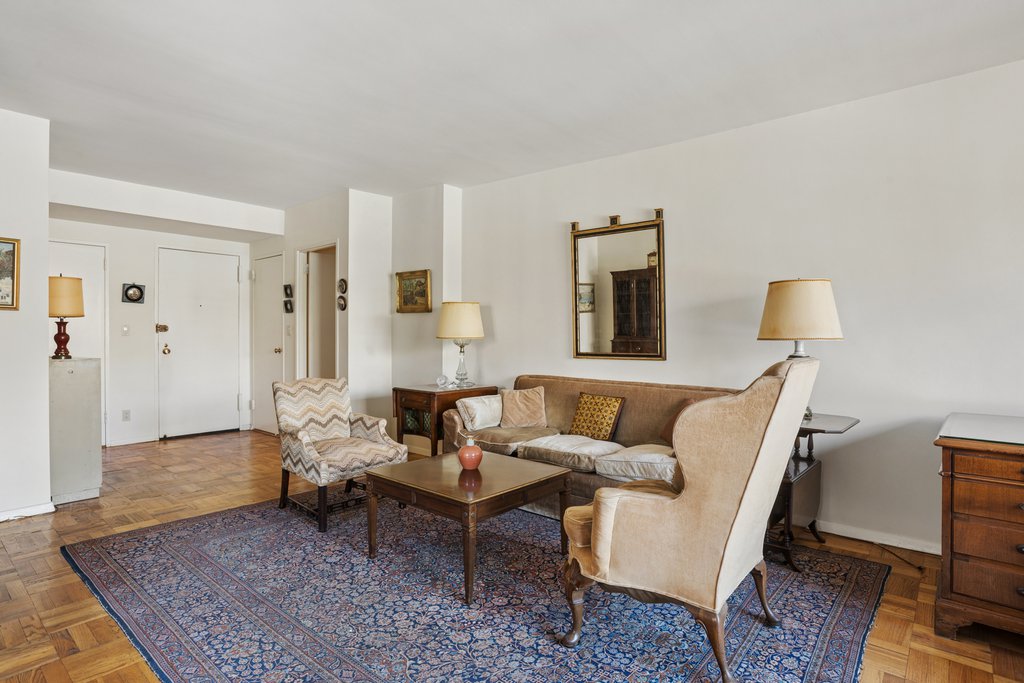 20 East 9th Street, Unit 10V photo 10