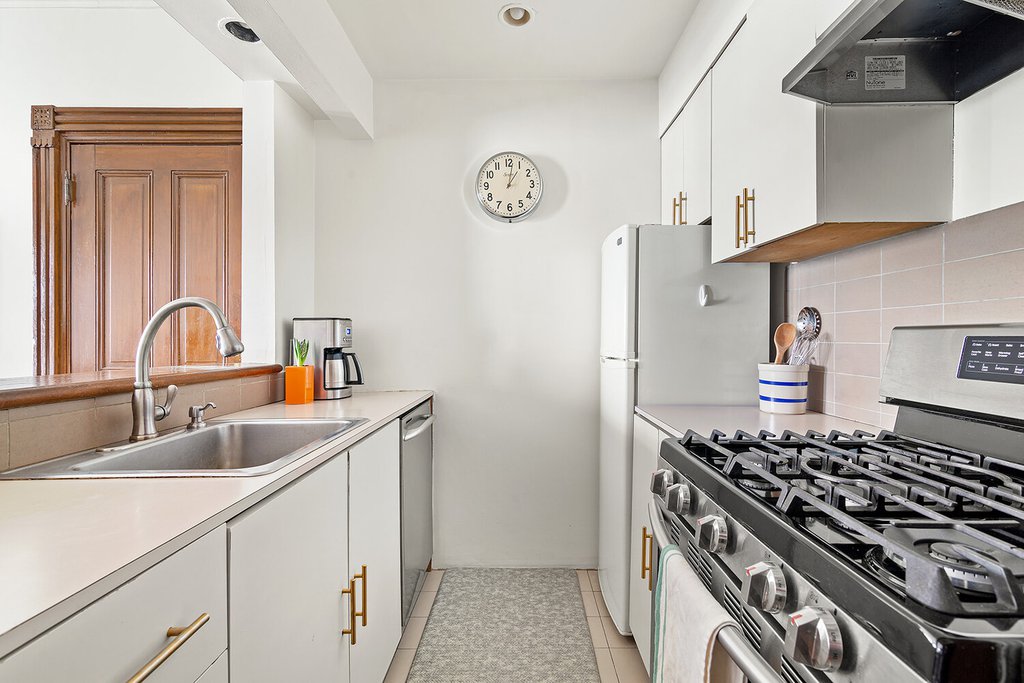 894 Union Street – For Sale photo 20