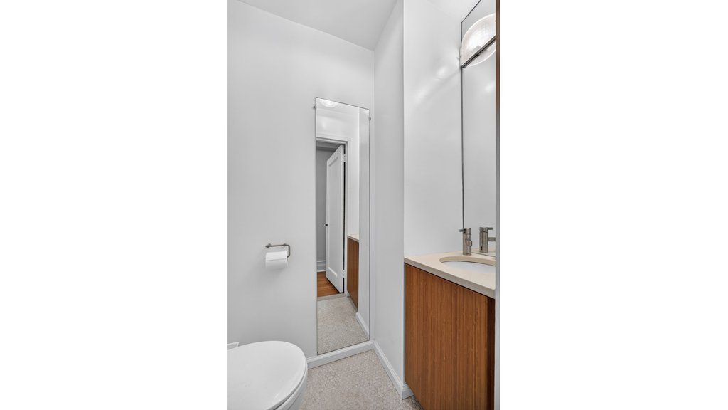 315 Riverside Drive, Unit 18A photo 10
