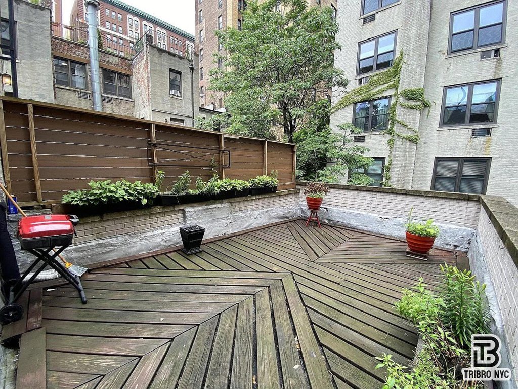 247 West 102nd Street, Unit 2B