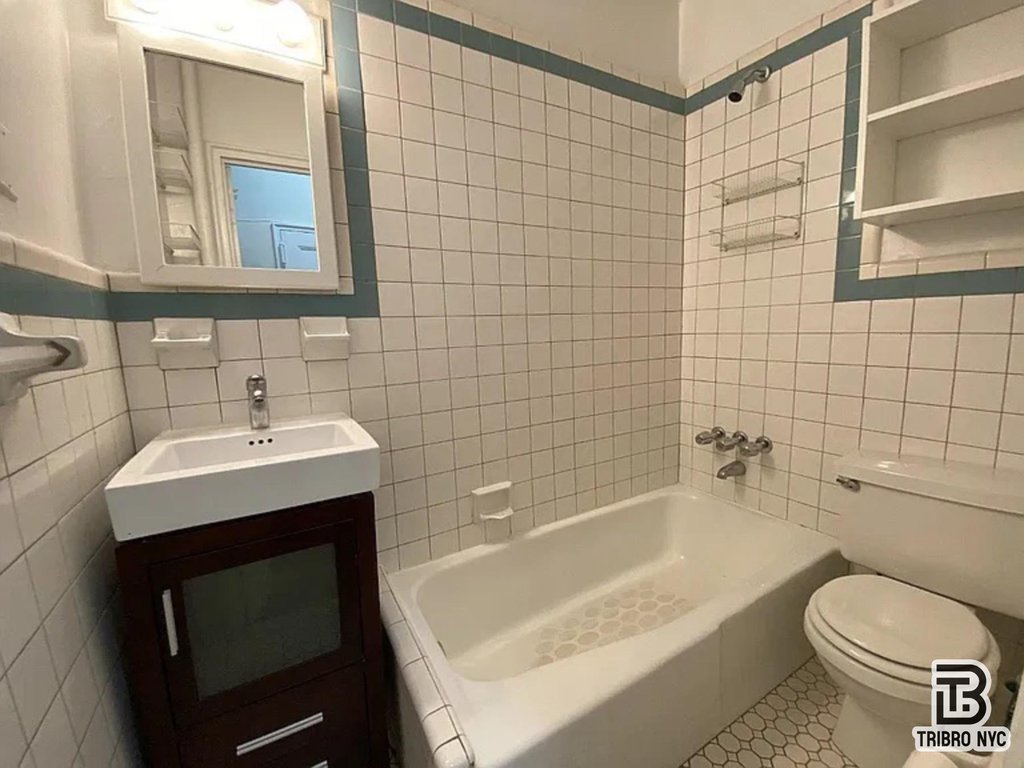 247 West 102nd Street, Unit 2B photo 5