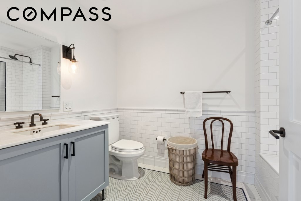 265 State Street, Unit PH04 photo 21
