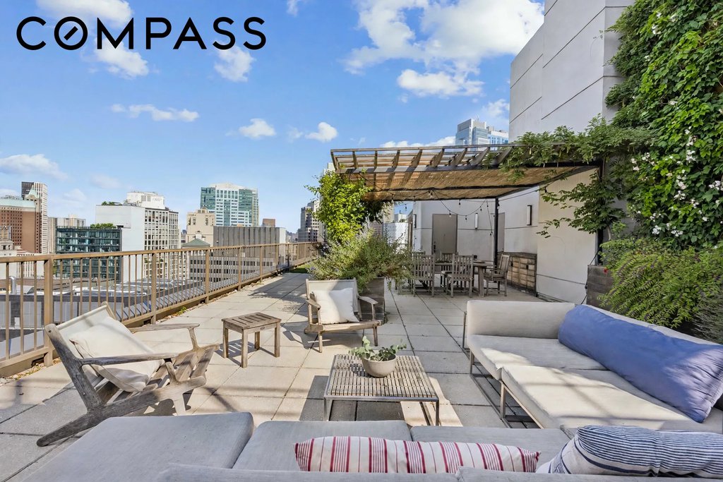 265 State Street, Unit PH04 photo 28