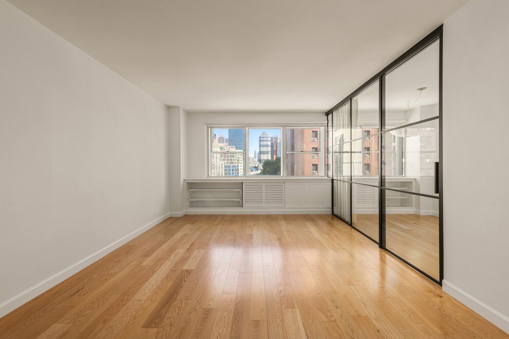 430 West 34th Street, Unit 7E