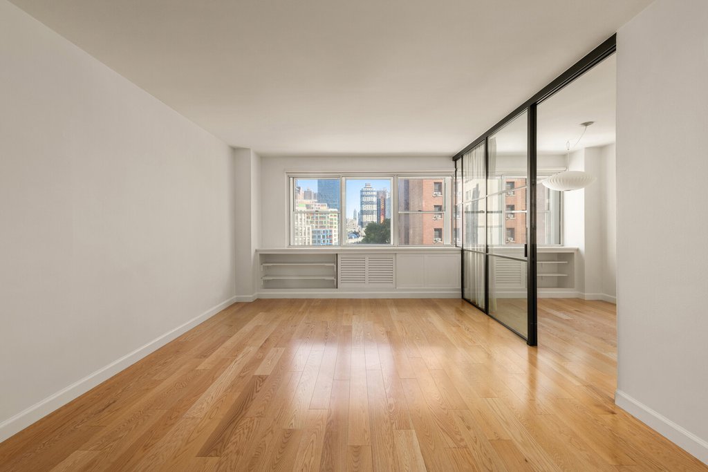 430 West 34th Street, Unit 7E photo 2