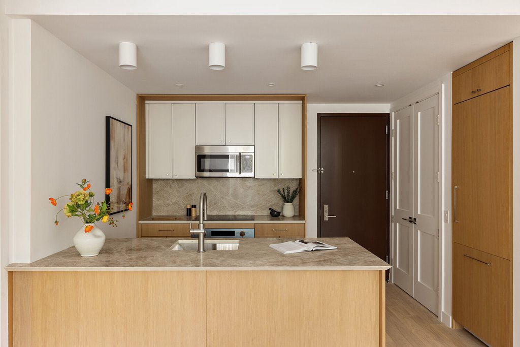 23 Ocean Parkway, Unit 2E photo 3