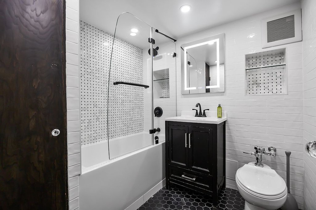 250 Mercer Street, Unit C205 photo 8