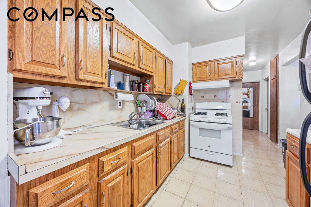 24-27 78th Street – For Sale photo 10