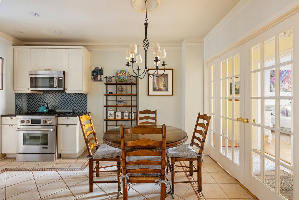 30 Fifth Avenue, Unit 7E photo 4