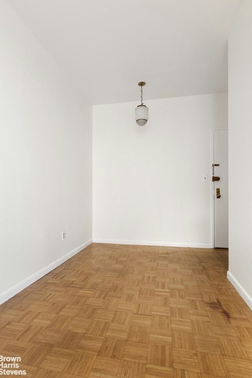 720 Greenwich Street, Unit 6N photo 4