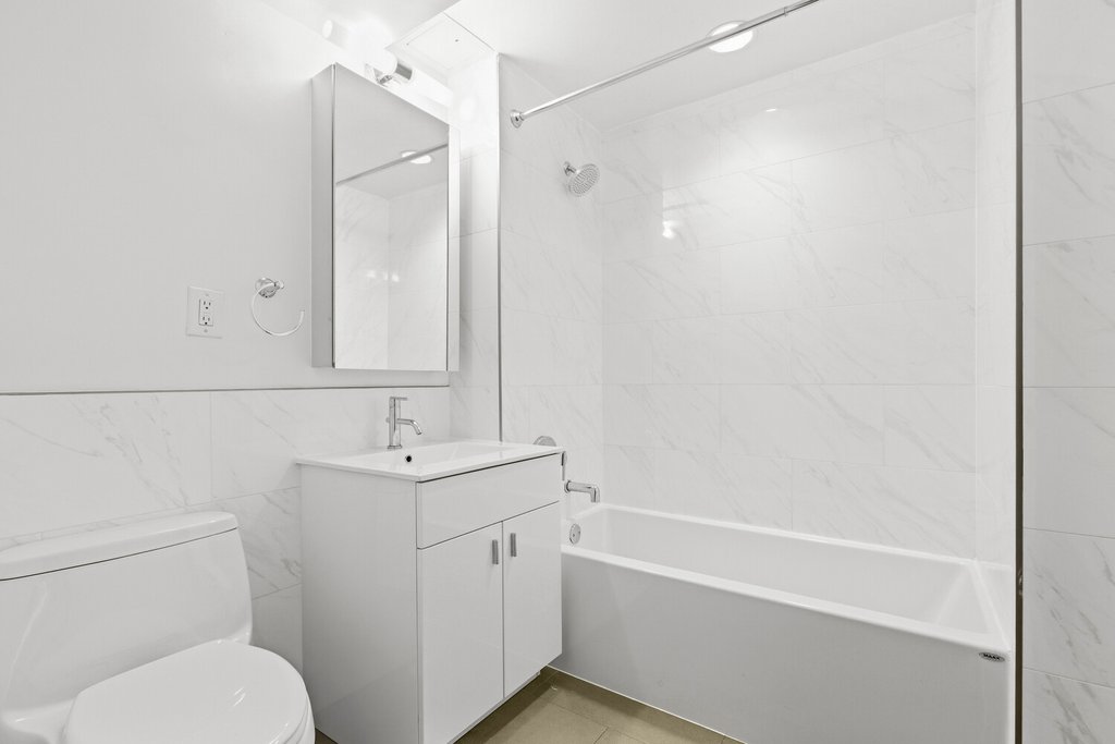 171 West 131st Street, Unit 519 photo 8