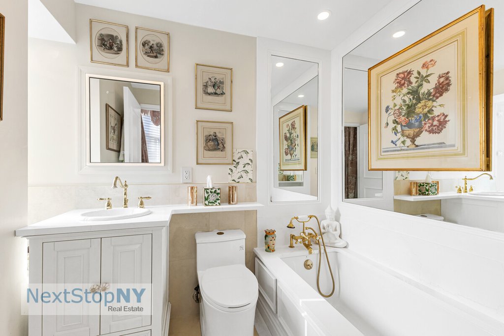 188 East 64th Street, Unit 1702 photo 12