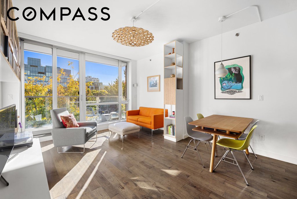 11-35 45th Avenue, Unit 3C photo 2