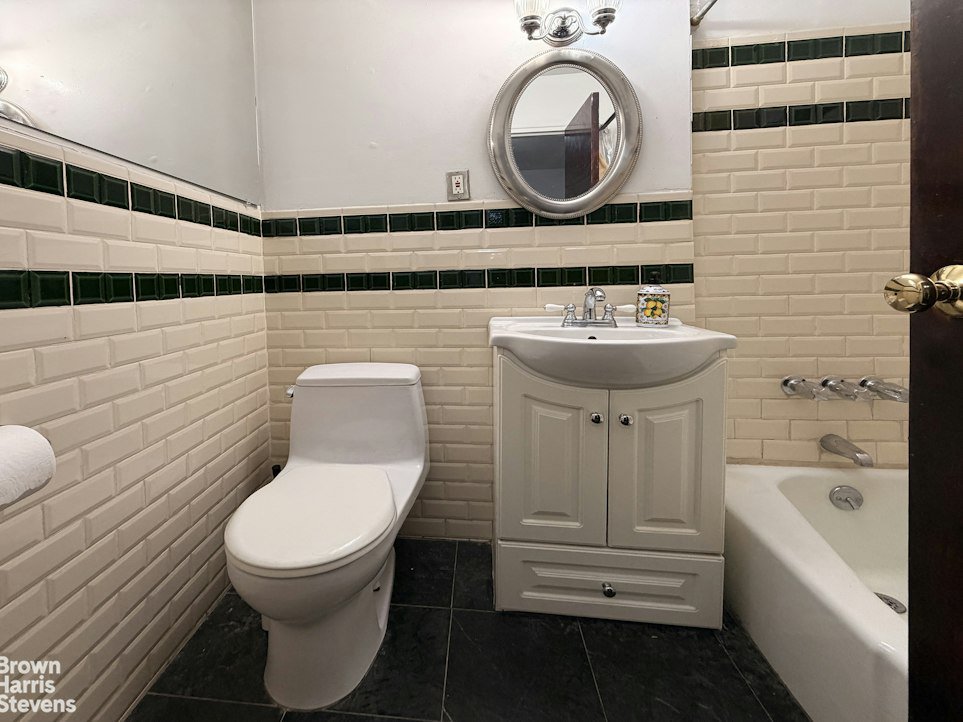 160 East 91st Street, Unit 6K photo 4