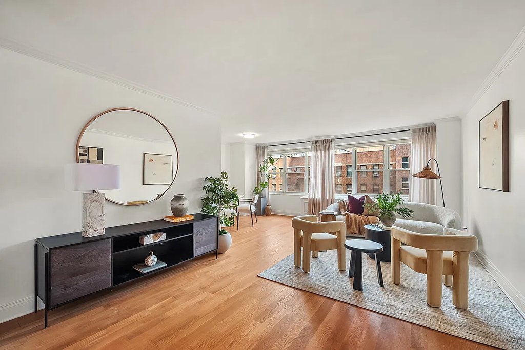 420 East 72nd Street, Unit 7L photo 2