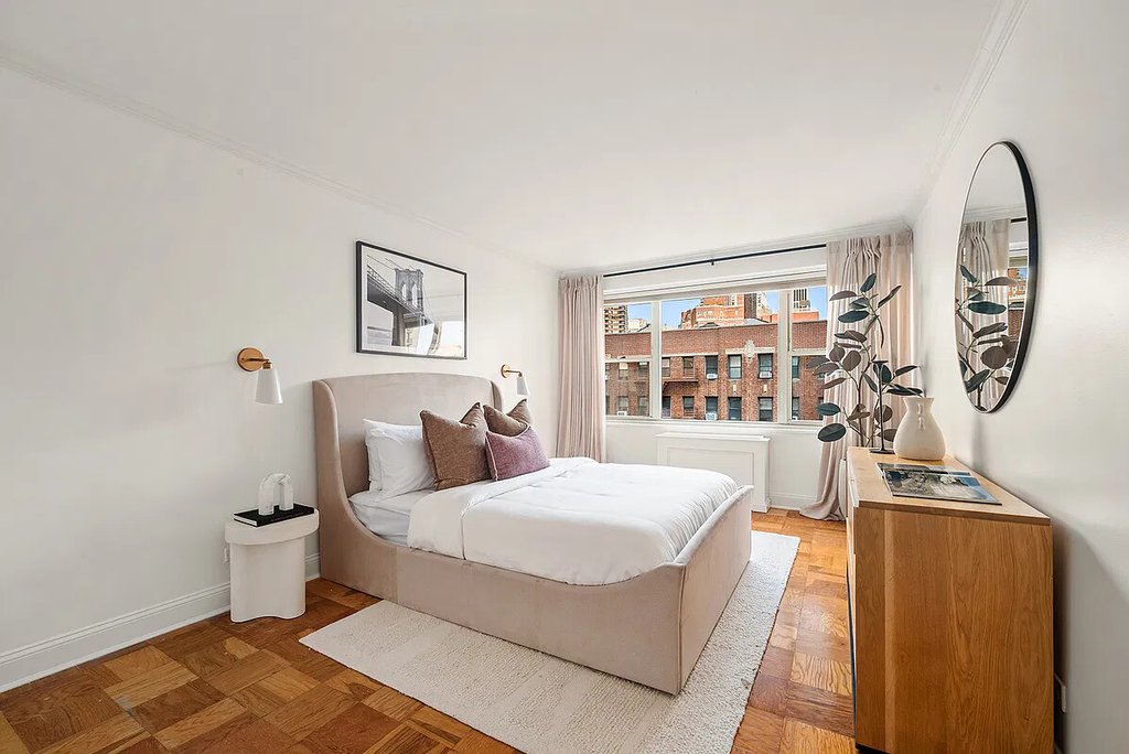 420 East 72nd Street, Unit 7L photo 5