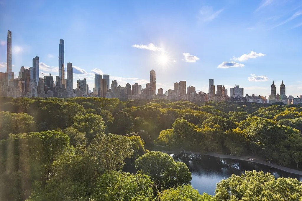 930 Fifth Avenue, Unit 16C photo 4